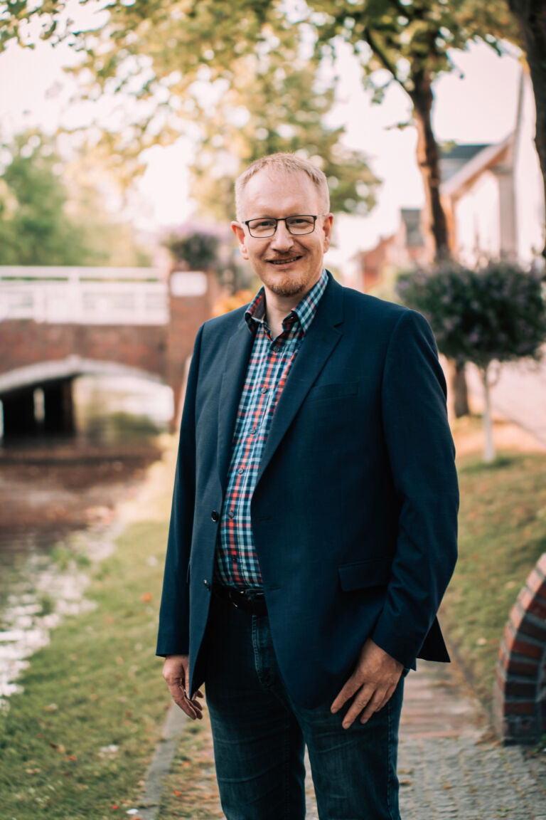 Peter Behrens​