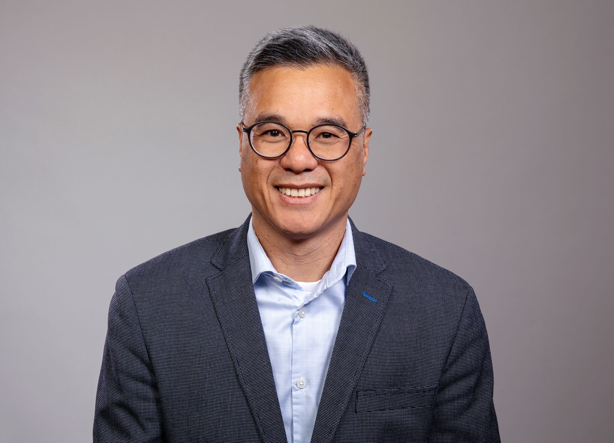 Porträtfoto von Chinh Duong