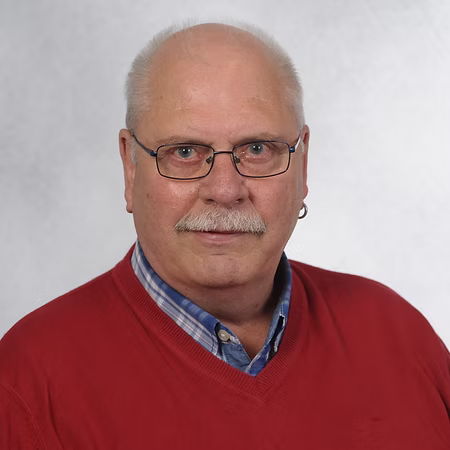 Porträtfoto von Hans-Anton Henzen