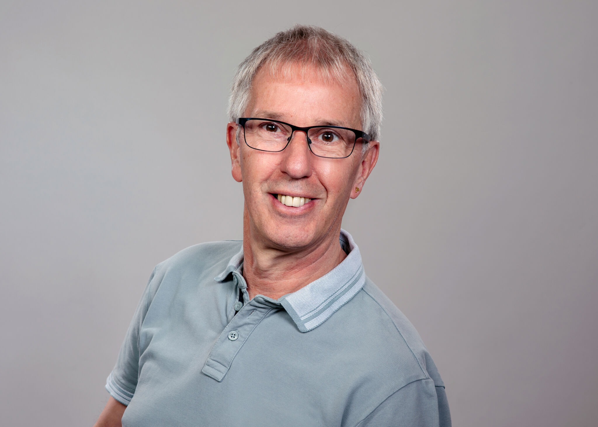 Porträtfoto von Hans-Günther Broer